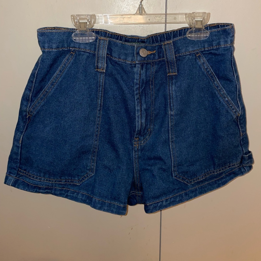 Medium wash denim Jean shorts